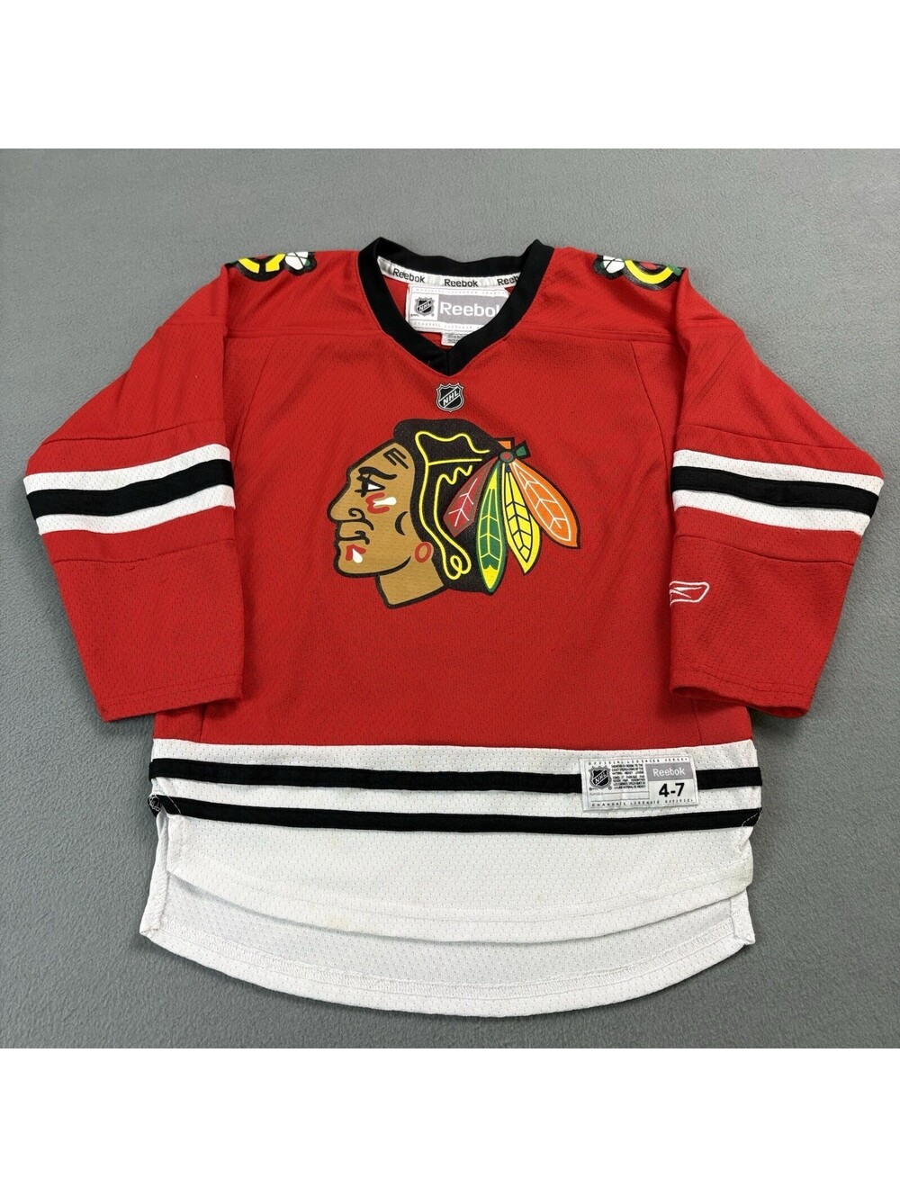 Reebok Chicago Blackhawks Hockey Jersey Youth Size 4-7